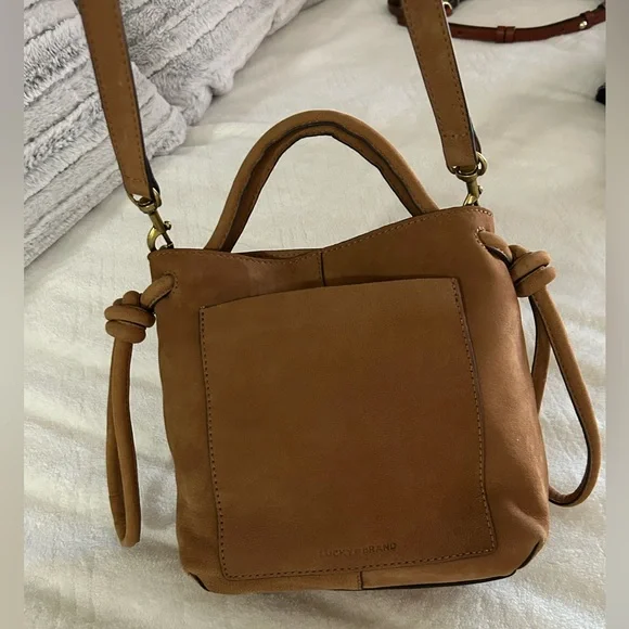 💼 Lucky Brand Suede Leather Small Crossbody Bag (Like New)💼 - Picture 13 of 13